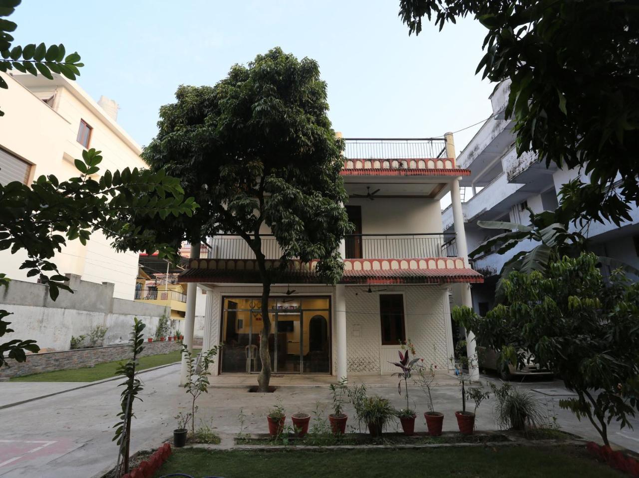 Oyo 10448 Green View Home Stay เดห์ราดุน ภายนอก รูปภาพ