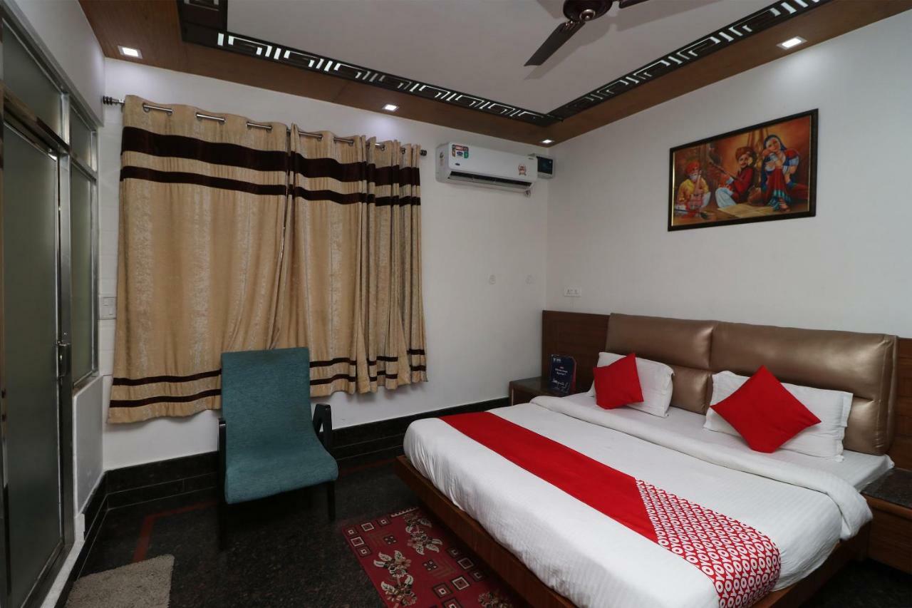 Oyo 10448 Green View Home Stay เดห์ราดุน ภายนอก รูปภาพ