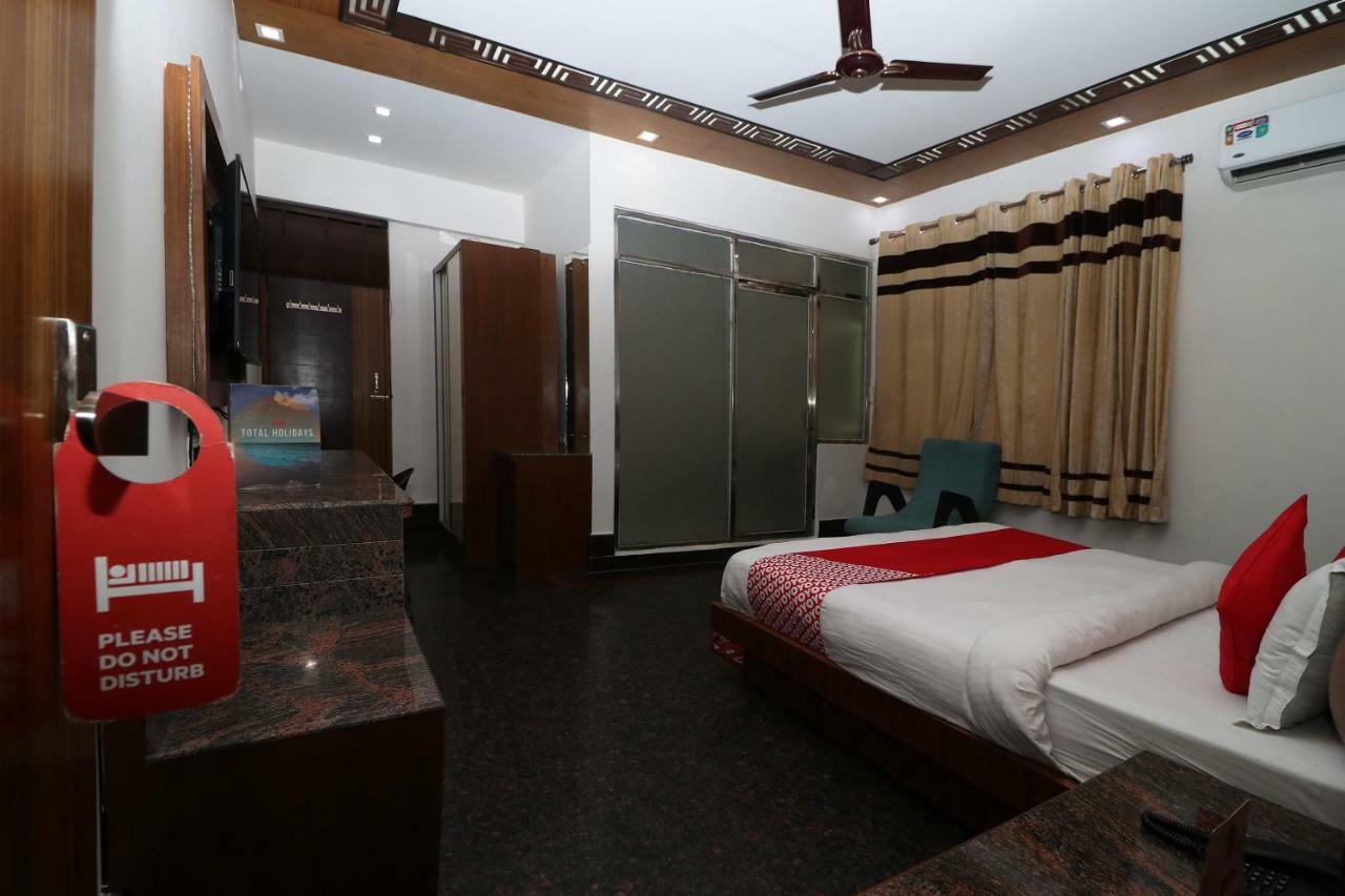 Oyo 10448 Green View Home Stay เดห์ราดุน ภายนอก รูปภาพ